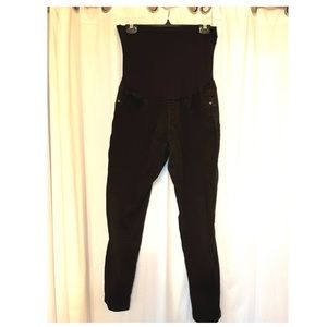 Bella Vida maternity stretch jeans, size XL.